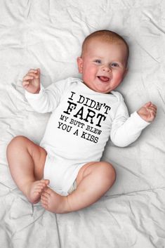 Baby Boy Clothes Funny, Funny Onesie, Funny Baby Boy, Baby Tee Shirts, Hockey Baby, Hipster Babies, Funny Baby Clothes, Baby Wallpaper