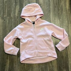 Never Worn Size 6-7 Nike Zip Up Hoodie Pink, Pink Zip Up Hoodie, Latina Fashion Outfits, Baby Fits, Latina Fashion, Nike Zip Up, Fancy Bags, Gap Jacket, Nike Pink