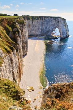 an aerial view of the cliffs and beach at durdley bay, near lulworth in england