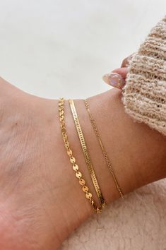 14k gold filled flat round coin chain anklet Elegant Adjustable Tarnish-resistant Anklets, Elegant Adjustable Tarnish Resistant Anklets, Adjustable Gold Plated Anklets, Gold Tarnish Resistant Anklets For Gifts, Adjustable Tarnish Resistant Anklet For Gift, Adjustable Tarnish-resistant Anklets For Gifts, Gold Anklet With Adjustable Chain For Gift, Gold Anklets With Delicate Chain For Gift, Gold Anklets With Delicate Chain As Gift