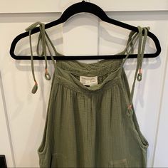 Green Crinkle Material With Smocked Bib And Tie Shoulder Straps. Two Front Pockets, One Back Pocket. Stretch Pant Hem. Wear Alone, With Tee Or Tank Underneath Or As A Swimsuit Cover Up. Wore Once. Excellent Condition, Looks Brand New. Green Vacation Jumpsuits And Rompers With Smocked Back, Casual Loungewear Jumpsuits And Rompers With Tie Back, Green Vacation Jumpsuits With Smocked Back, Green Jumpsuits And Rompers With Smocked Back For Vacation, Casual Jumpsuits And Rompers With Tie Back For Loungewear, Green Smocked Back Jumpsuit For Vacation, Green Relaxed Fit Jumpsuits And Rompers For Beach, Casual Tie-back Jumpsuits And Rompers For Vacation, Green Relaxed Fit Jumpsuit For Beach