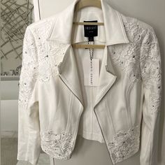 Gorgeous White Jacket With Floral Detail On The Front And Sleeves. Super Soft And Brand New Lace Leather Jacket, Embroider Sweater, Lace Outfit Ideas, White Lace Outfit, White Jacket Outfit, Indian Jackets, Applique Jeans, White Jacket Women, Pink Jacket Blazer