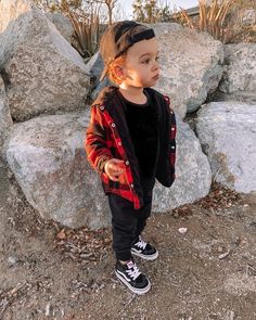 Vans Toddler Boy Outfit, Baby Boy Converse Outfit, Baby Boy Skater Style, Toddler Boy School Outfits, Toddler Boy Fall Fashion, Preschool Boy Outfits, Boys Fall Outfits Kids, Toddler Boy Spring Outfits, Toddler Fall Outfits Boy