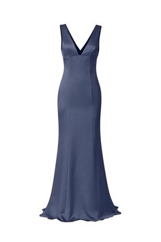 Style reigns in this empire-bodice gown, which accentuates the back with a deep V that mirrors the front. The fluid satin fabric holds structure at the top and drapes gorgeously to the ground. Shown in Jade. Navy Evening Dress, Navy Evening Dresses, Fantasy Inspo, Amsale Bridesmaid, Amsale Dress, Black Bridesmaid, Bridesmaid Outfit, Little White Dresses, Fancy Dresses