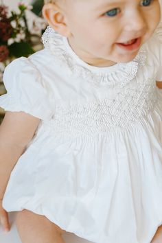 Cute Bubble with sophisticated White Hand smocking embroidery on a short balloon assembled sleeves. Waiving frills collar, Perfect for Christening! 100% POPLIN COTTON From 3M to 24M Smocking Baby, Christening Outfit Girl, Smocked Baby Clothes, Antoinette Dress, Wedding Bubbles, Baptism Ideas, Baby Bubble, Christening Outfit, Ceremony Dresses