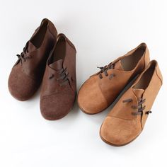 ♥Top see more shoes from our collection click: https://www.etsy.com/shop/HerHis ♥FEATURES: *Made of quality leather *Very soft and comfortable style *colors:Light Brown,Dark Brown *Flat Style  ♥More Details: *Upper material: top grain cow leather.a great enjoyment of quality, softness, durability and nature *Sole material:   gum-rubber outsole-----skid resistance and wear resistant ♥How To Pick A Size: *If you do not know which size you need to choose, please contact our customer service and tel Retro Brown Leather Lace-up Shoes, Vintage Brown Leather Flat Heel Shoes, Retro Leather Flat Heel Oxfords, Retro Leather Oxfords With Flat Heel, Retro Leather Loafers With Flat Heel, Vintage Leather Shoes With Rubber Sole For Fall, Vintage Brown Lace-up Shoes With Stitched Sole, Vintage Brown Oxfords With Flat Heel, Vintage Leather Closed Toe Lace-up Shoes