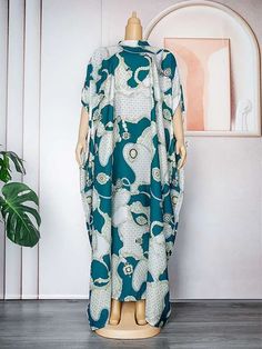 Make a statement with our summer dresses featuring oversized designs. Long Robes, Chiffon Long Dress, African Maxi Dresses, Printed Summer Dresses, African Print Dresses, Dresses 2023, Maxi Styles, African Dresses, Print Dresses