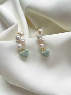 Handmade Heart-shaped Pearl Jewelry, Green Pearl Drop Jewelry For Gifts, Green Pearl Drop Jewelry As Gift, Elegant Green Heart Beads Jewelry, Jade Pearl Drop Earrings As Gift, Elegant Green Jewelry With Heart Beads, Green Pearl Jewelry For Gifts, Green Pearl Earrings As Gift, Green Pearl Earrings For Gift