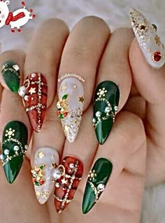 Xmas Nail Art, Red Christmas Nails, Holiday Nail Designs, Cute Christmas Nails, Christmas Nail Art Designs, Kawaii Nails, Festival Nails