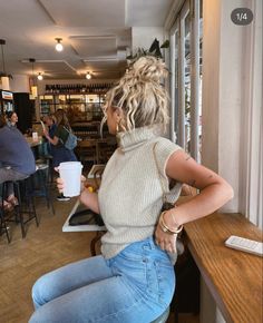 Curly High Bun, Winter Church Outfit, Sleeveless Turtleneck Outfit, Turtleneck Sweater Outfit, Sweater Sleeveless, Turtleneck Outfit, Knit Sweater Vest, Dressed To Kill, How To Pose