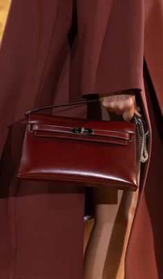 London Fashion Designer Aesthetic, Quite Luxury Bags, Burgundy Designer Bag, Luxury Designer Burgundy Bags, Chic Luxury Red Bags, Brown Leather Bag Outfit, Initial Aesthetic, Leather Tote Bag Outfit, Luxury Burgundy Tote Shoulder Bag