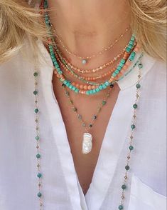 Turquoise. Coral. Pearls. Beaded gemstone necklace. Neckstack. Neckmesss. Layering necklace Top Moda, Homemade Jewelry, Emotional Balance, Trendy Necklaces, Pink Beads, Layering Necklace, Bead Jewelry, Green Turquoise, Delicate Necklace