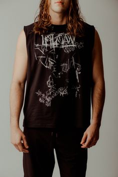 Introducing our first version of out FLOW EFFECT CHAOS LONG SLEEVELESS in black. Relaxed dropped armholes make it comfortable to wear. FLOW EFFECT Chaos Print Loose fit Unisex Crewneck Collar Male Model 5'7" ft. 170 cm wearing size M Male Model 6'0" ft. 183 cm wearing size L Female Models 5'10" ft. 178 cm wearing size M 100% Cotton Made in Mexico Urban Wear, Male Model, Loose Fitting, Crew Neck, Models, Collar, How To Wear, Black