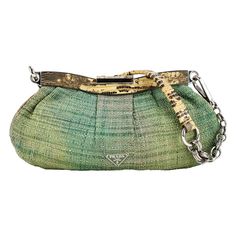 Prada shoulder bag in green straw and snake leather, pink leather interior and silver hardware. Condition: Really good. Packing/accessories: Dustbag, authenticity card. Measurements: 28cm x 15cm Green Aesthetic Items, Different Styles Fashion List, Packing Accessories, Accessories Styling, Card Measurements, Green Bags, Vintage Designer Bags, Luxury Bags Collection, Vintage Evening Bags