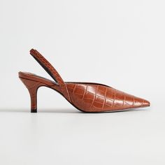 Crocodile Skin. Slingback. Pointed. Stiletto Heel. Elastic Strap. Heel 8 Cm Shoe Upper: 100% Polyurethane. Lining: 100% Polyurethane. Insole: 100% Polyurethane. Sole: 100% Thermoplastic. Fixing Sole: 100% Glued Michael Kors Slip On, Mango Shoes, Accessory Inspo, Ankle Strap Chunky Heels, Blue By Betsey Johnson, Glitter Pumps, Green Heels, Violeta By Mango, Glitter Heels