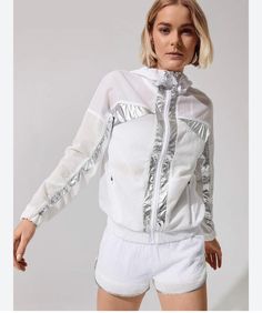 NWT Alala windbreaker hoodie jacket! Silver and mesh details with zip pockets. So kewl.  Medium but would fit most. Good oversized... Retails $245 + Sold out at Bergdorf's.  Shown here on a small mannequin with bust 34" waist 24" hip 34" Sporty Looks, Sports Wear Women, Woven Jacket, Womens Jackets, Activewear Brands, Activewear Fashion, Women Sports, Sports Wear, White Jacket