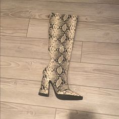 Pretty Little Thing Snake Print Knee High Boot New In Box Just Didn’t Fit Me. Size 5 But Run Like 5.5 White Heeled Boots, Flat Heel Ankle Boots, Snake Heels, White Cowboy Boots, Wedge Heel Boots, Gogo Boots, Denim Boots, Pink Boots, Black Heel Boots