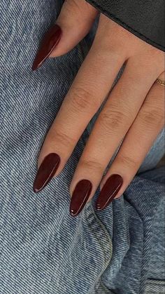 Get inspired by 40 trendy cherry wine nails that will be your go-to this season. From stunning Wine Nails and Cherry Nails to bold Red Acrylic Nails, find the perfect look with Cherry Wine Nails. Whether you love casual nails or want to go all out with Dark Red Nails, these designs will elevate your style. Discover shades like Red Nail Varnish and Short Nail Burgundy, with Oval Nails Maroon and Dark Red Oval Nails. Perfect for fans of short burgundy nails and Manikur Kuku.