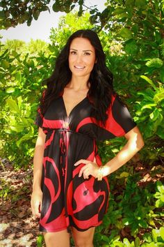 Abstract V Neck Surplice Dress - Beach Dresses for Summer. The focus of your vacation should be having fun and enjoying your time doing the activities you love. Our informative guide on what to wear at a resort is designed to simplify your packing process and give you a baseline knowledge of resort wear that you can carry with you for all of your future resort vacations. FREE Shipping on All orders for Continental US.$20 Shipping on All orders for International Shipping. Designer Resort Wear, Dresses For Summer, Surplice Dress, Caftan Dress, Beachwear For Women, Ladies Dress Design, Vacation Outfits, Beach Dresses, Having Fun