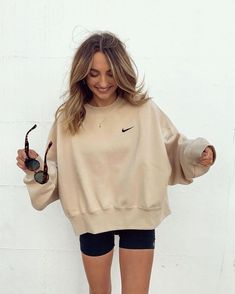 Nike Sportswear Women, 여름 스타일, Pakaian Feminin, Lounge Outfit, Simple Fashion, Women Essentials