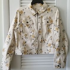 Cream Color With Gold Flowers Cotton Blend Denim Jacket. Front Zipper.2 Button Flap Pockets And Side Seam Pockets. Chest 20" Across. Shoulder To Waist 20".Machine Wash. Nwt..Tag Fell Off When Caught Hanging. Beige Button-up Denim Jacket For Spring, Yellow Buttoned Spring Outerwear, Yellow Buttoned Outerwear For Spring, Fitted Yellow Denim Jacket For Fall, Yellow Spring Outerwear With Buttons, Spring Beige Denim Jacket With Button Closure, Beige Denim Jacket With Button Closure For Spring, Yellow Cotton Denim Jacket For Fall, Yellow Denim Jacket With Pockets For Fall