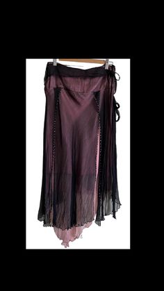 The most fairy and ethereal Asymmetrical skirt  Super condition  Color: black and pink Black Tube Top, Black Tube, Womens Skirts, Y2k Black, Asymmetrical Skirt, Black And Pink, Y2k 2000s, Pink And Black, Tube Top