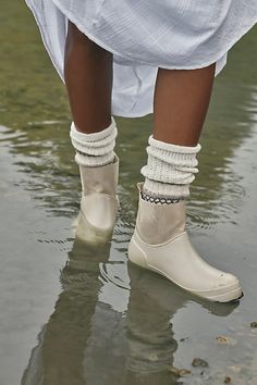 A necessary addition to your sock drawer, these so cozy and seriously soft socks are featured in a chunky, ribbed knit fabrication and slouchy silhouette with a seamed heel and toe. | Staple Slouch Socks by Free People in White Heels And Socks, Brown Socks, Cable Knit Socks, Cosy Socks, Slouch Socks, Soft Socks, Cashmere Socks, Wellies Boots, Sock Drawer