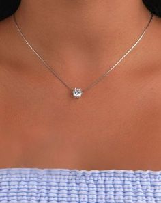 Mrs Necklace, Choker Necklace Silver, Silver Necklace Simple, Necklaces Chain, Silver Diamond Necklace, Statement Fashion, Crystal Choker Necklace, Diamond Jewelry Necklace, Jewelry Appraisal