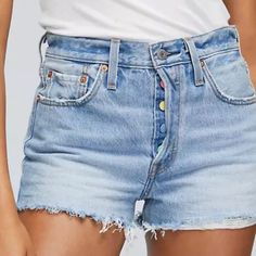 Levi’s 501 Button Your Fly High Rise Shorts Nwt Light Color Jeans, Rolled Cuff Jeans, Levi Jean Shorts, White Denim Shorts, Levi’s Jeans, Levi’s 501, Denim Cutoffs, Jeans For Short Women, Fly High