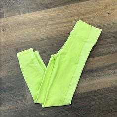 New With Tags Xs Highlighter Yellow Neon Hi Rise Bundle With Aerie In My Closet To Make An Outfit! Make An Outfit, Aerie Leggings, Aerie Offline, Yellow Neon, Flared Leggings, Camo Leggings, Bow Detail Dress, Spring Jackets, Fitted Skirt