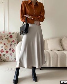 Fisdy - Falda Midi Premium con lujosa textura de seda y exquisita estética de diseño Skirt Outfit Aesthetic, Designer Aesthetic, French Women Style, Silk Midi Skirt, Ankle Length Skirt, Nature Dress, Essential Wardrobe, Satin Midi Skirt, Skirt Skirt