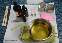 the ingredients to make an ice cream cake are displayed on top of a paper towel