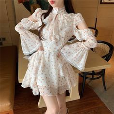 Chiffon Dress Design, Spring Mini Dresses, Fairy Princess Dress, Korean Fashion Shorts, Floral Print Chiffon Dress, High Neck Mini Dress, Print Chiffon Dress, Trumpet Sleeve