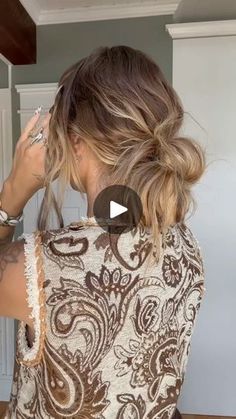 615K views · 72K reactions | The viral bun hack 🧚🏼💚🦋 | Torie.Bliss | carneyval · Original audio Viral Bun Hack, Bun Hack, Easy Updos For Long Hair, Low Buns, Easy Bun, Prom Hair Down, Hair And Makeup Tips, Glamorous Look, Long Hair Updo