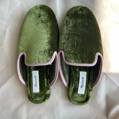 Perfect Condition Velvet Slippers, Madewell Shoes, Madewell, Slippers, Size 6, Velvet, Women Shoes, Green, Pink