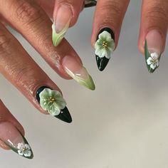 24pcs 3D Green Gradient Flowers Decor Fake Nails Press On Acyrlic Nails Long Almond Tip False Nails Green Hawaiian Nails, Lily Nails Designs, Nails Green Flower, Flower Stiletto Nails, Green Almond Nails Designs, Green Floral Nails, Green Flower Nails, French Nail Tips, Senior Hoco