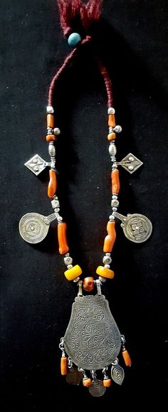 Morocco - Beautiful silver berber necklace made of genuine coral and amber beads | eBay Berber Necklace, African Jewellery, Moroccan Jewelry, Exotic Jewelry, Boho Jewellery, Irish Lace Crochet, Boho Accessories, Coral Jewelry, Amber Beads