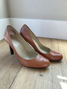 brown leather Ralph lauren heels, lightly used Ralph Lauren Heels, Womens Pumps, Lauren Brown, Brown Heels, Womens Heels, Shoes Women Heels, San Diego, Brown Leather, Shoes Heels