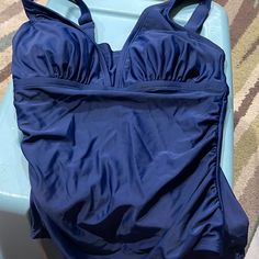 Size Small Fitted Blue Top For Pool, Fitted Blue Tops For Pool, Sleeveless Blue Tops For Pool, Swimsuits Sporty, Plunge Swimsuit, Vintage Swim, Navy Blue Suit, Swimming Bathing Suits, Black One Piece Swimsuit