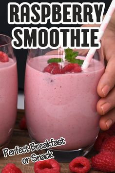 side view of a hand holding raspberry smoothie cup with a pink and white straw Quick Healthy Smoothies, Raspberry Smoothie Bowl, Raspberry Smoothie, Quick Healthy Breakfast, Afternoon Snack, Healthy Smoothie