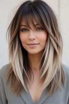 Chin Length Hairstyles, V Cut Hair, Angled Hair, Fine Hair Styles For Women, Hair With Curtain Bangs, Hairstyles For Fine Hair, Bob Cuts, Chin Length Hair, Peinados Fáciles Para Cabello Corto