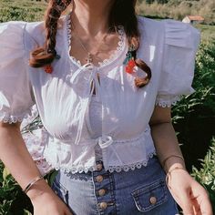 Harajuku Clothes, Aesthetic Clothing Stores, Flower Top, Cropped Blouse, Tony Moly, Puff Sleeve Blouse, Clothes Ideas, Crop Blouse, Harajuku Fashion