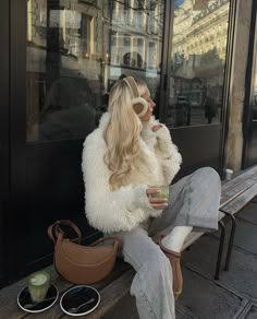 Winter Sets Outfits, Romantic Winter Outfits, Aesthetic Birkenstocks, Vienna Winter, Warm Winter Outfit, Outfit Inspo School, Brandy Melville Aesthetic, Winter Sets, Winter Outfits Warm