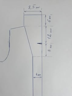 a drawing of the height of a wall