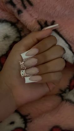 #nails #acrylicnails #nailinspo #trendynails #hellokitty #diamondnails Christmas Nails Acrylic With Initial, Xl Nail Designs, Winter Nails Medium, White Nails W Charms, Nail Inspo Acrylic Square, Acrylics With Bows, 2024 Nails Trend, Baddie Acrylics, Long Nails With Charms