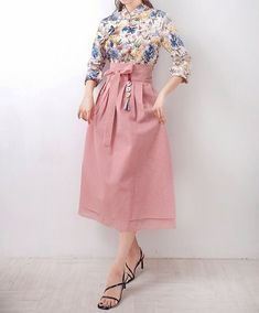 This is a Korean Modern Hanbok Blouse/Shirt(Jeogori) for Women. It's made of soft and stretchy fabric, so it's easy to work with. This hanbok is modernly designed so you can wear it comfortably and beautifully. This modern hanbok is perfect dress for daily and celebrations such as parties or various events. ⭐Please check out the link below for the pink skirt, the model is wearing in the photo. https://www.etsy.com/listing/1156427150/ ⭐Please check out the link below for the yellow skirt, the mod Pink Floral Print Half Sleeve Blouse, Pink Half Sleeve Blouse With Floral Print, Spring Party Blouse With Half Sleeves, Fitted Floral Print Blouse With Half Sleeves, Fitted Half Sleeve Floral Print Blouse, Fitted Half Sleeve Floral Blouse, Hanbok Women, Casual Party Dress, Hair Accessories Pins