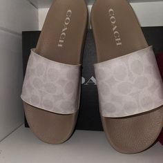 Cream And White, Comes With The Box, Never Worn. Sparkly Chanclas, Coach Slippers, Coach Slides, Blackpink Outfits, Latina Outfits, Pretty Sandals, Pretty Shoes Sneakers, Shoe Ideas, Outfit Inspired