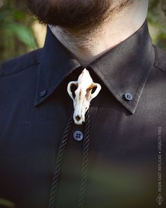 "Wolf Skull Bolo Tie, made of high quality resin, durable and detailed. Hand painted with realistic effect. Adjustable tie closure. * Skull size: 6 x 4 x 3 cm // 2.36 x 1.57 x 1.18 Inches -- Vegan and Cruelty Free -- - Building time: see \"Shipping and Returns\". - Delivery time: see our \"Terms of Sale.\" - Shipping costs may change according to weight (in case of overpayment we'll provide with partial refund, after shipping) ★ CONNECT ON INSTAGRAM ★ www.instagram.com/fiveforges ★ CONNECT ON FA Future Cyberpunk, Goth Cowboy, Cowboy Men, Witch Accessories, Tie Ideas, Wolf Skull, Skull Accessories, Crow Skull, Skull Pin