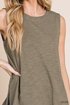 The “See You in My Mind” tank is the perfect basic to add to your wardrobe. It features a slub knit fabric, with a smocked shoulder and a relaxed fit. This tank is perfect for layering or wearing alone! 100% CottonModel Measurements:Height: 5' 7" Waist: 24"Hips: 34" Bust: 32 Want to view this on the *Live* Sizing & Styling Guide?! Watch it in the photo section above or click here! *You will need to scan through to find this specific item on the video. Rachel is a size 6/8, Kristine is a 14/16. Rachel Clark, Styling Guide, Cotton Labels, New Inventory, My Mind, Style Guides, Smocking, See You, Knit Fabric