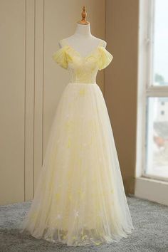 Yellow Wedding Dress, Off Shoulder Evening Dress, Make Your Own Dress, Evening Dress Fashion, Yellow Wedding, Long Prom Dress, Beautiful Lights, Light Yellow, Yellow Dress